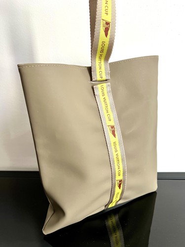 Pochette louis vuitton cup - louis,