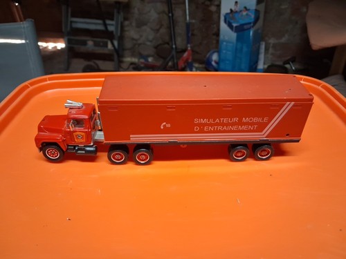 Solido camion mack r600 semi - solido,