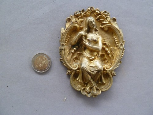 Ancien grand cache - , clou,