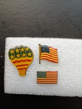 3 pins drapeau americains , etat unis , amerique  , united states