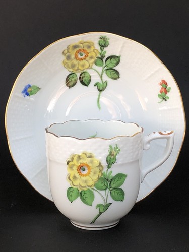 Sublime tasse sous - tasse,