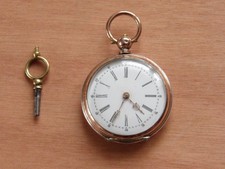 Belle montre suisse gousset de collection en argent , et vemeil .