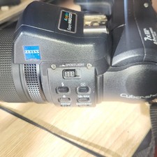 sony cybershot DSC F828