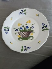 assiette faïence décor floral Meillonnas peint main (Jonquilles)