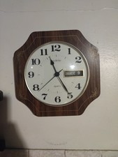 Horloge En Formica