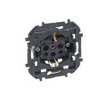Prise Schuko 2P+T 16A LEGRAND