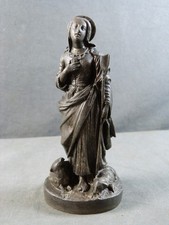 RARE Statue de Jeanne d'Arc en métal patine bronze, Jeanne et ses moutons, 1910