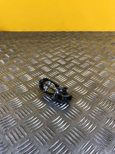 Repose pied gauche pour - , suzuki