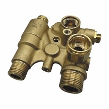 Groupe entrée sanitaire 8l /