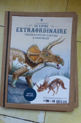 Dinosaure triceratops - dinosaure, en