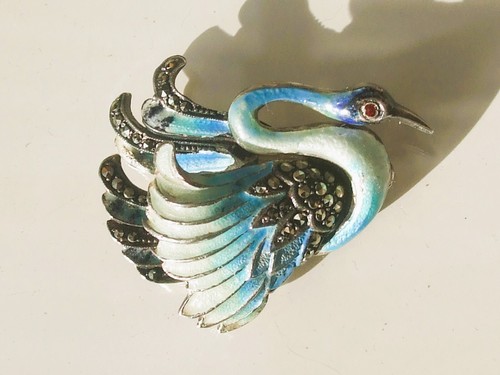 Belle broche oiseau bleu - belle,