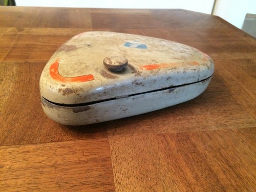 Ancienne boite outils - boite, a