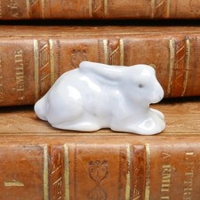 Ancienne Fève Allemande Lapin Biscuit Emaillé 35 x 21 mm Figurine Miniature
