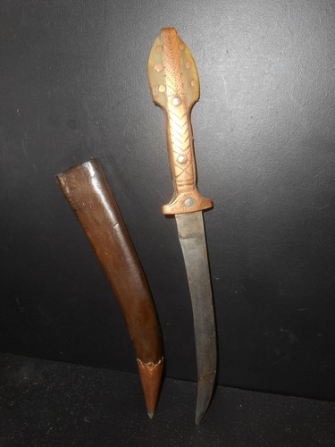Old koummya type tuareg - old, knife