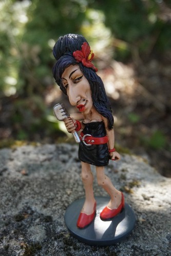 841 3403 figurine chanteuse - ,