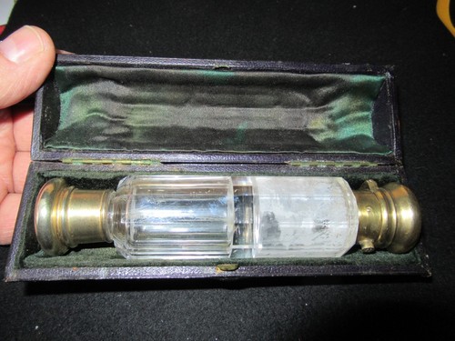 Ancien flacon cristal double - cristal,