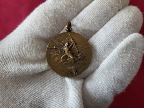 Medaille francaise poincon - francaise,