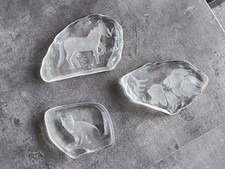 3 OBJET DECORATIF PRESSE