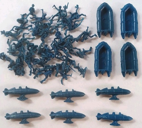Atlantic frogmen submarine - frogmen,