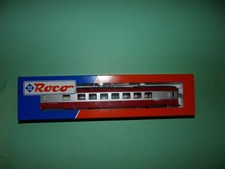 ROCO voiture restaurant UIC rouge/inox 44618 NEUF