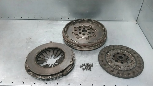 Volant moteur volkswagen 2001 - volkswagen,