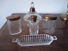 Nécessaire de toilette ancien XIX flacons, porte peigne, pots Baccarat? 7 pièces