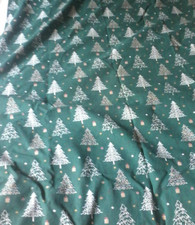 Coupon de 8 tissus de noël + 1 tissus en cadeau (qui n'a pas été pris en photo)