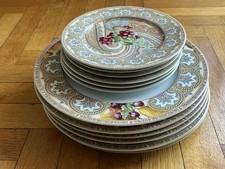 Lot de 12 assiettes (6+6) -