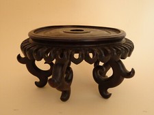 SOCLE ANCIEN EN BOIS SCULPTE.CHINE.XIX°.Pour vase,statue,porcelaine