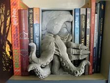 Book Nook Kraken Tentaculaire