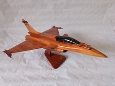 Maquette en bois avion RAFALE