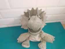 Peluche Marionnette Tricératops Jurassic World 22cm dinosaure park 