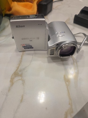 Nikon coolpix s10 - nikon,