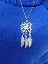 Collier argenté attrape reve dream catcher dreamcatcher plumes turquoise