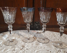verre a vin sur pied en cristal coloré à identifier lot de 4