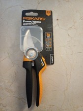 SECATEUR FISKARS P921