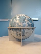 GLOBE LUNAIRE