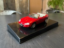 AUTOart Jaguar XK8 Cabrio Phoenix Red - 53711