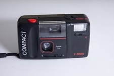 APPAREIL PHOTO-COMPACT POINT AND SHOOT ARGENTIQUE 1980--24x36mm