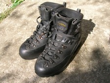 CHAUSSURES MARCHE  ASOLO TAILLE 40 GORE TEX BON ETAT  (M1A)