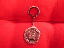 Ancien porte-clés métal "Déménagements Augereau-Paris- Camion Berliet"-Années 60