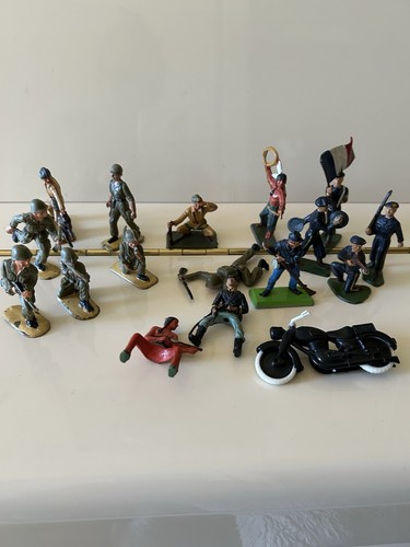 Lot figurines soldats - 16,