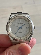 Montre radio CITIZEN Eco-Drive cadran gris aiguilles bleues titane d'occasion