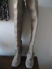 Bottes Cuissardes Fru.it en daim gris clair P: 39