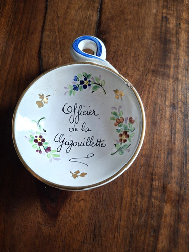 Coupelle officier la - de,