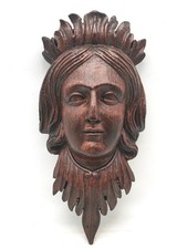 Ancienne sculpture murale en bois sculpté visage d’inspiration gothique 31cm