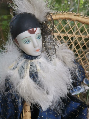 Poupée porcelaine pierrot - poupée,