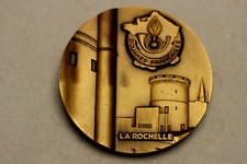GROSSE  MEDAILLE  BRONZE  ECOLE NATONALE  DES  BRIGADES DES  DOUANES  1969