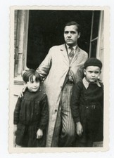 PHOTO snapshot amateur, écolier instituteur maître d’école  blouse béret