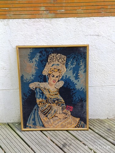 Canevas fini bretonne femme - canevas,